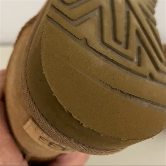 Ugg Women’s Classic Short II Boot Chestnut Size 8 Sheepskin Lining - Picture 7 of 14